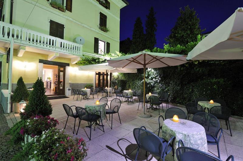 Hotel Eden レーヴィコ・テルメ エクステリア 写真