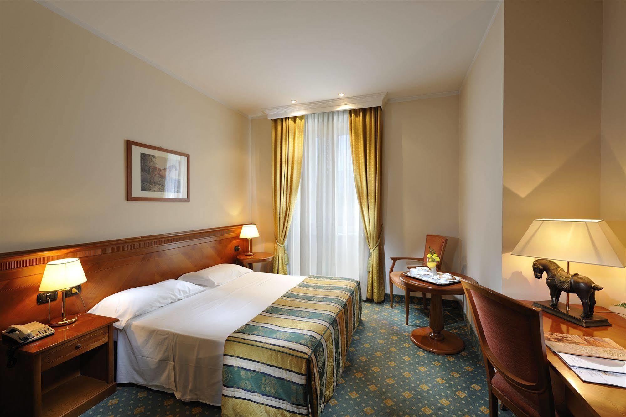 Hotel Eden レーヴィコ・テルメ エクステリア 写真
